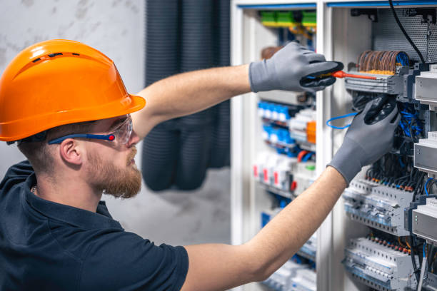 Best Affordable Electrician  in Streamwood, IL